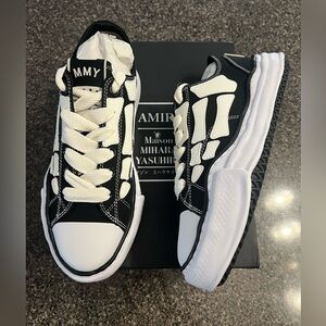 NEW Maison Mihara Yasuhiro X Amiri Mens
Size 11